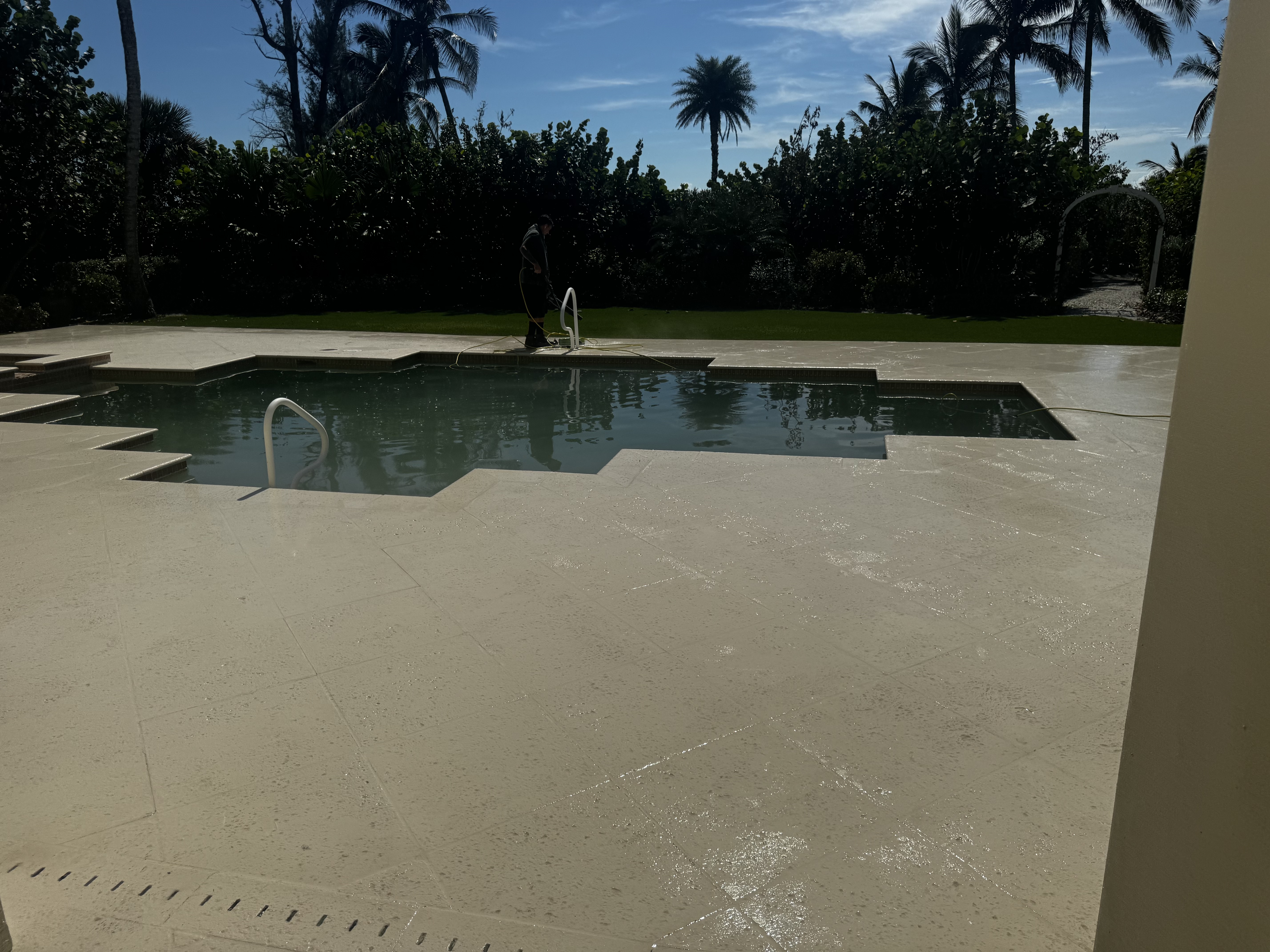 pool deck power washing Cape Coral