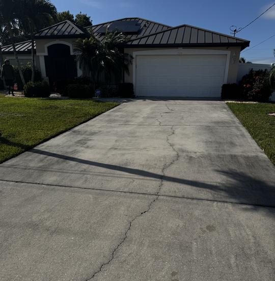 power washing driveway cape coral