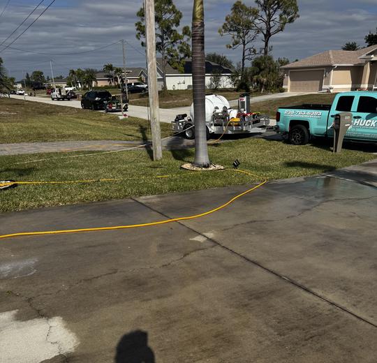 cape coral driveway pressure washing