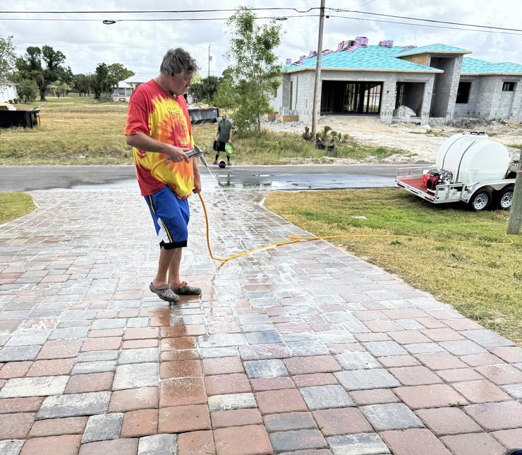 pressure washing cape coral